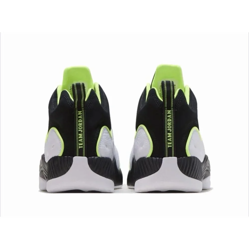 NIKE JORDAN JUMPMAN TEAM II SIZE 9.5( 819175 -102 ) WHITE / VOLT-BLACK-WOLF GREY - Picture 6 of 7